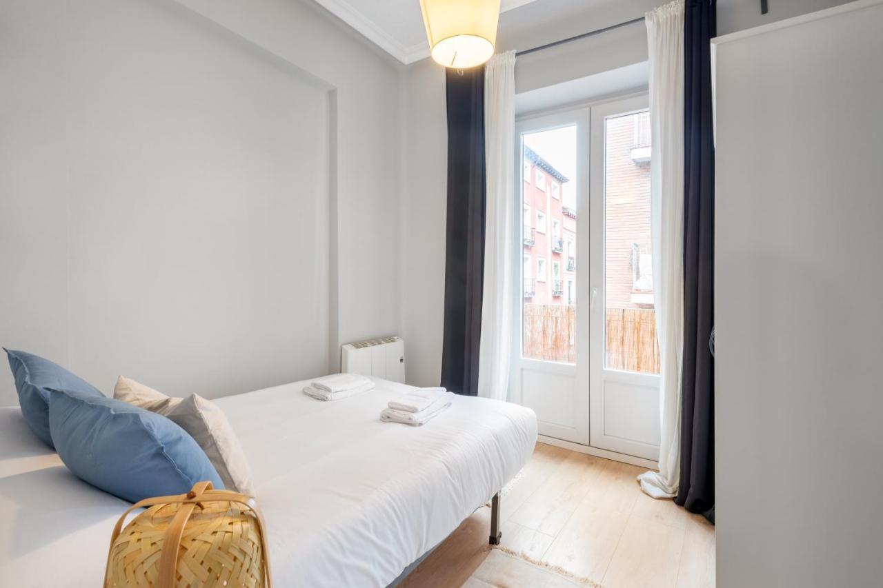 2 Bedrooms 1 Bathroom Furnished - Lavapies - Modern - Mintystay Madrid Kültér fotó